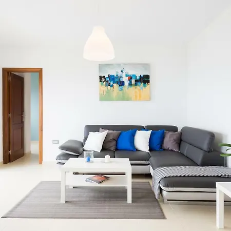 Luminoso Y Moderno Apartamento Con Vistas Al Mar