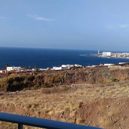 Luminoso Y Moderno Apartamento Con Vistas Al Mar